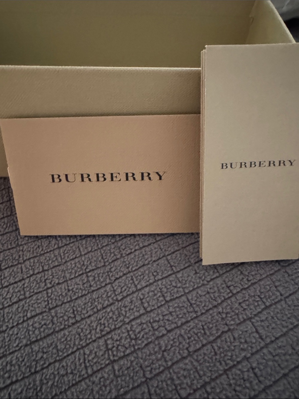 Burberry Gray Gradient Oversized Women's Sunglasses - Picture 2 of 4